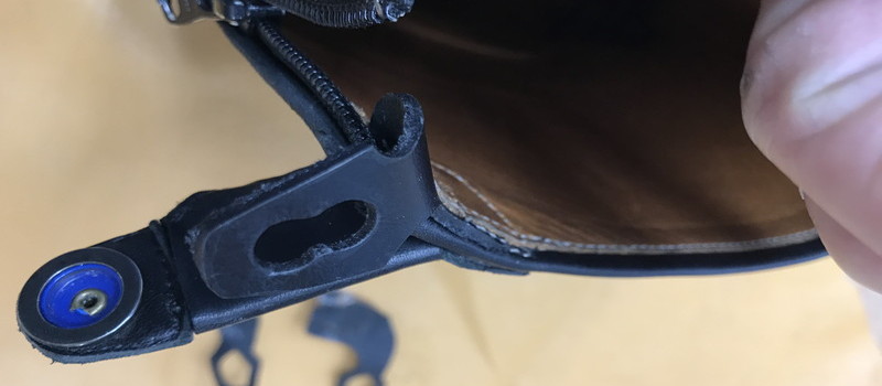 乗馬ブーツの革あて修理（穴あき修理）、デニーロブーツのパーツ製作